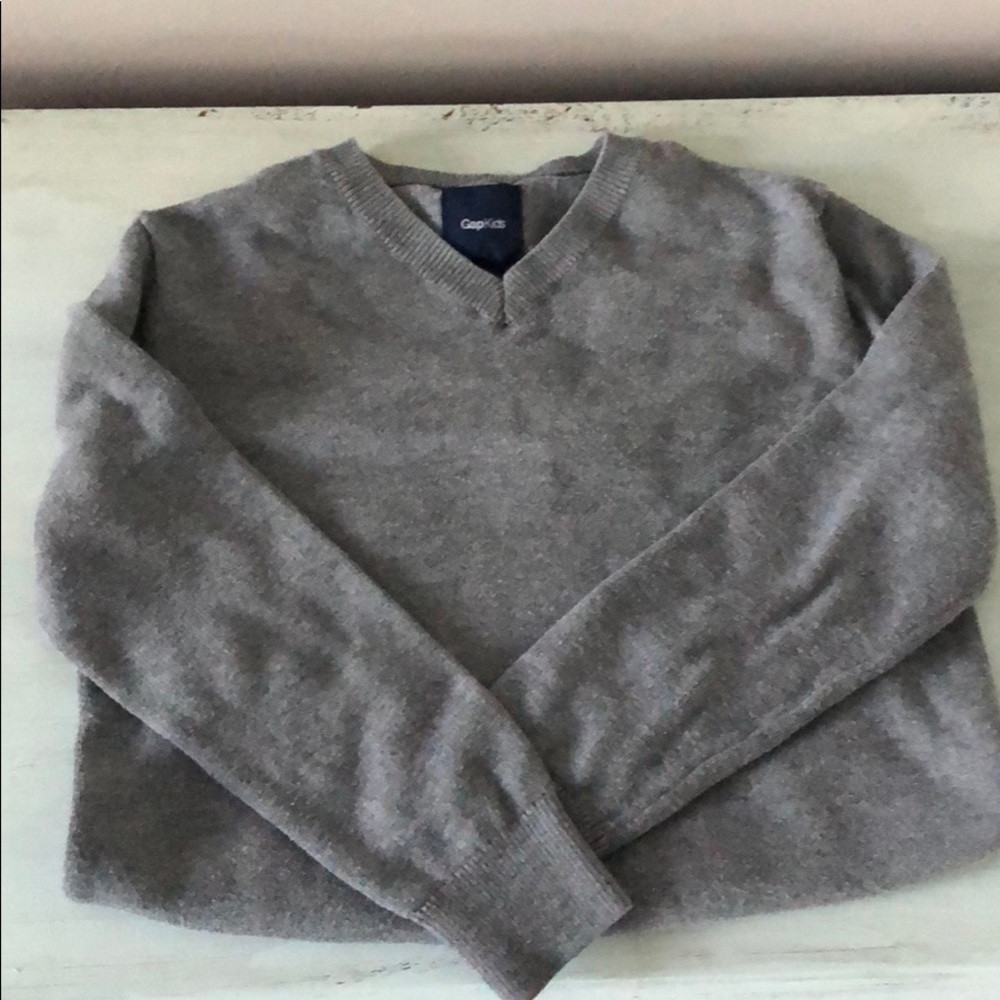 GAP kids gray sweater boys